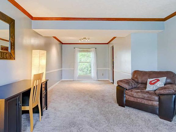 5th image of 8495 Juniper Dr