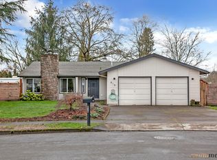 816 Hemlock Ln, Newberg, OR 97132