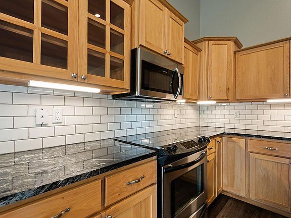 3rd image of 1305 W Kachess Ln