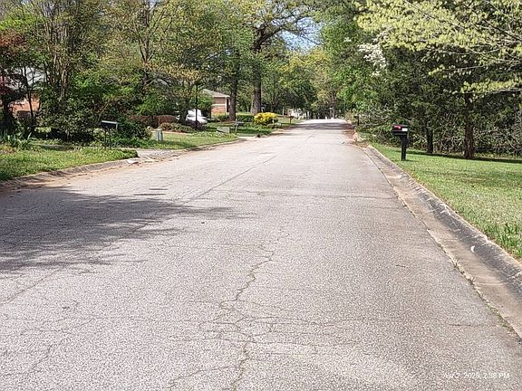 4th image of 3382 Salem East Dr SE