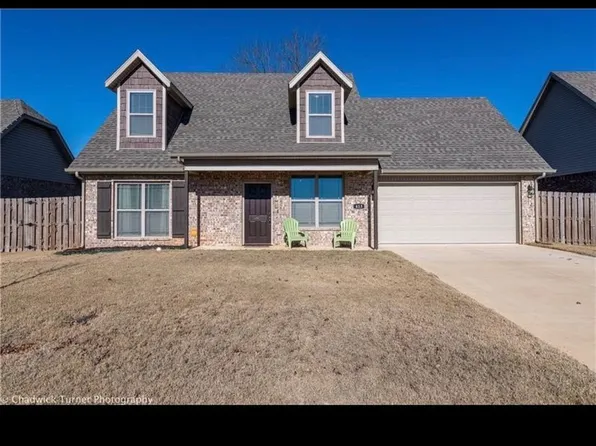413 W Laurel Ave, Rogers, AR 72758