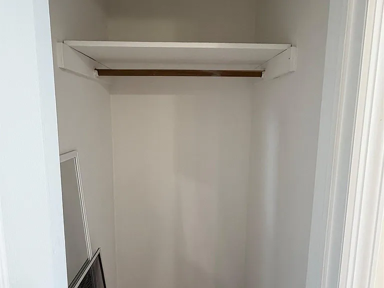 44 Athens Ct — Photo 5