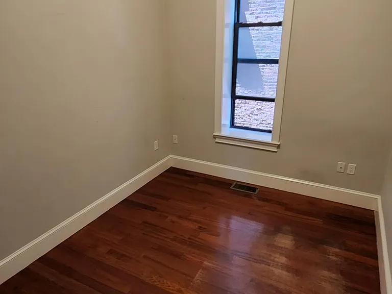778 E Broadway #2 — Photo 8