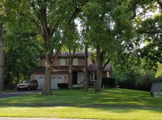 225 San Carlos Rd, Minooka, IL 60447