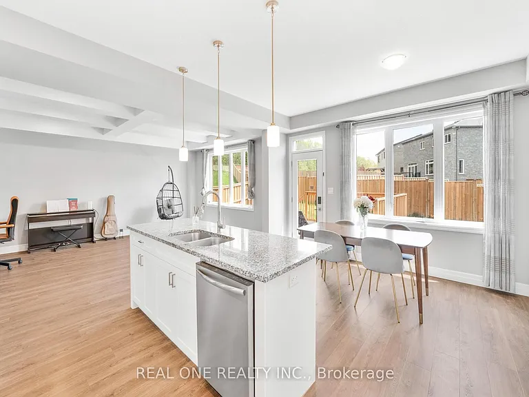 164 Mountain Holly Ct — Photo 4