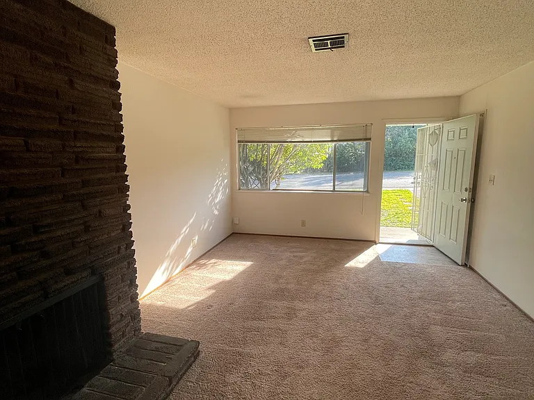 7177 Palm Ave #7177 — Photo 2
