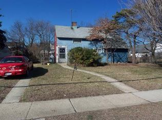 23 Solar Ln, Levittown, NY 11756