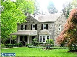 622 Foxcroft Rd, Elkins Park, PA 19027