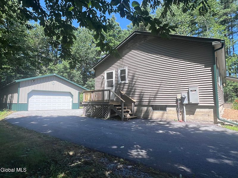 5th image of 186 Hinds Road