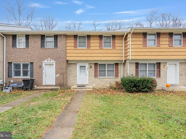 9222 Wood Creek Ct, Parkville, MD 21234