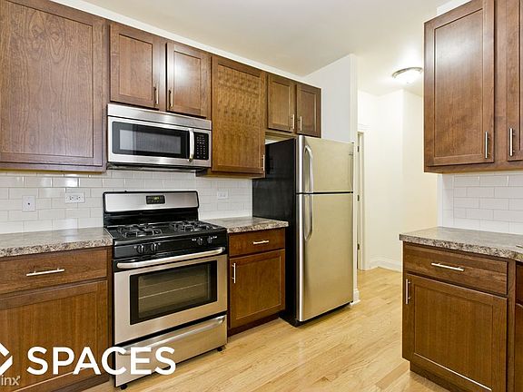 2nd image of 4869 N Washtenaw Ave APT 1F