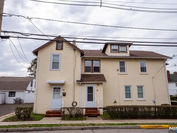 66 S Summit St, Bergenfield, NJ 07621