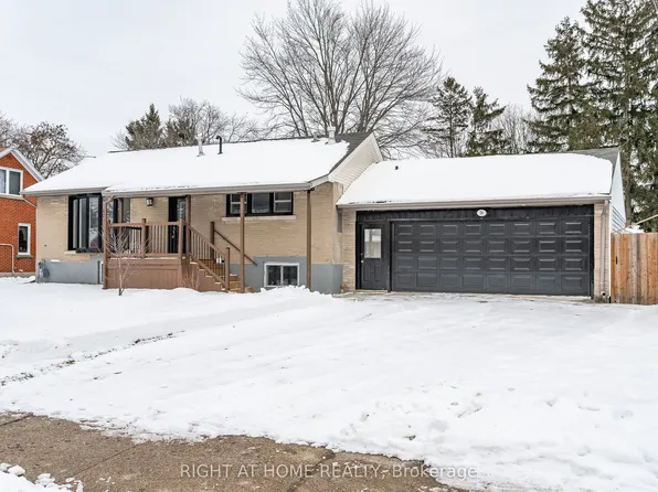 18 Ridgewood Ave, Kitchener, ON N2H 4L2