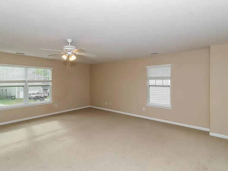 6110 Colonial Garden Dr — Photo 13