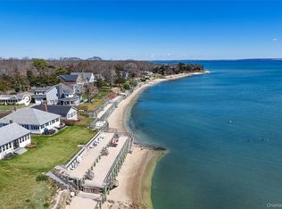 1400 Peconic Bay Boulevard, Jamesport, NY 11901
