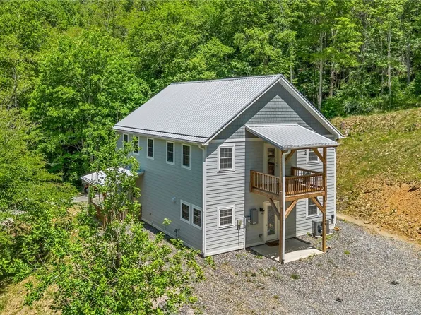 3765 Three Top Road, Todd, NC 28684