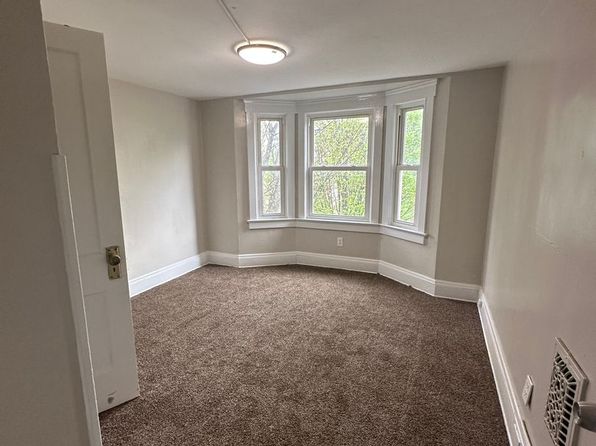 13006 Woodside Ave, Cleveland, OH 44108