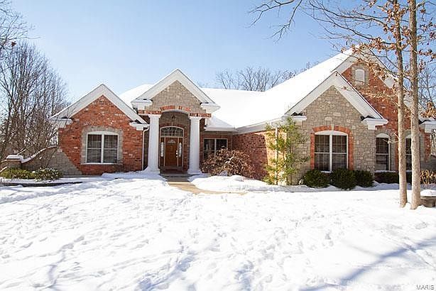 1st image of 161 Lake Forest Dr