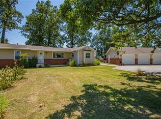 1933 & 1911 Hazelton Rd, Pea Ridge, AR 72751