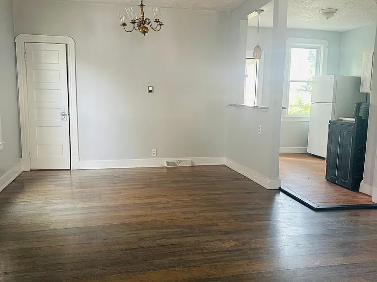 830 Main Ave — Photo 10