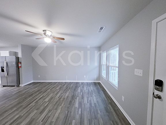 3rd image of 231 Wedgewood Dr