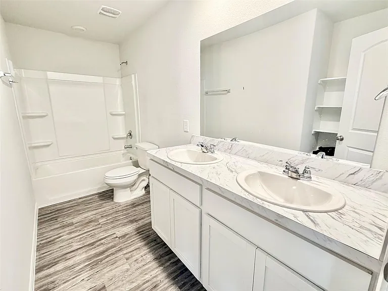 1395 Road 5102 — Photo 18
