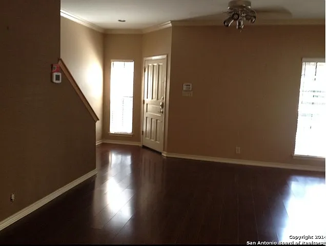 2 bed, 2.5 bath, 1232 sqft, $1,495 — Photo 3