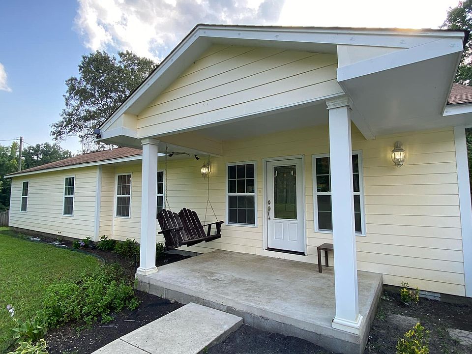 Front of house - daytime