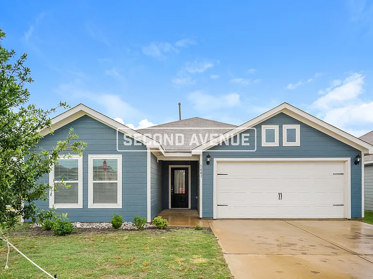 1401 Sunkiss Dr — Photo 1