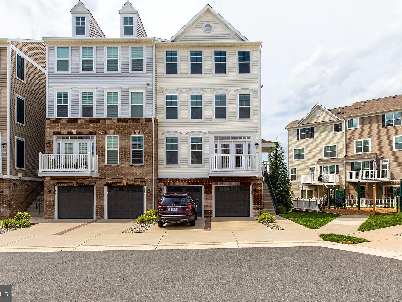 24662 Caribou Sq, Aldie, VA 20105 Zillow