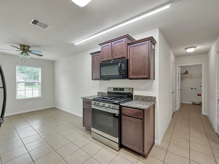 7527 Fettle Ln — Photo 10