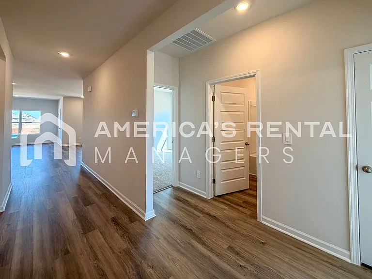 171 Keller Dr — Photo 8