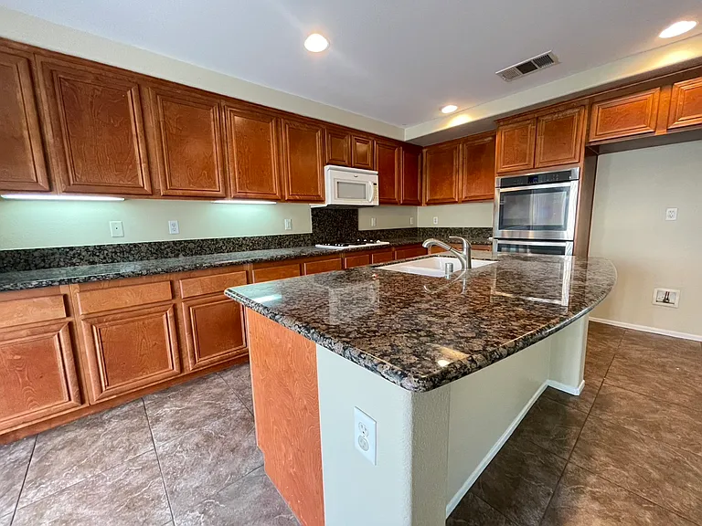 6416 Bodega Ct — Photo 3