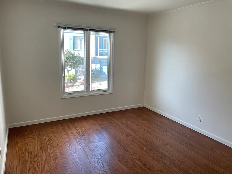 100 Glenview Dr — Photo 10