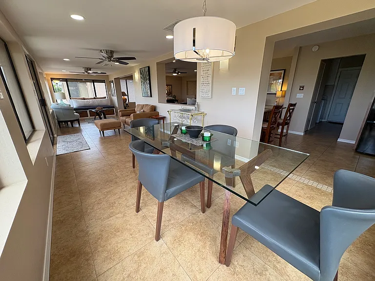 2246 N Middlecoff Dr — Photo 13