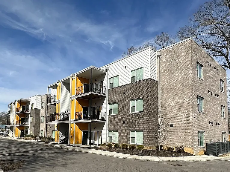 Burlington Commons — Photo 4