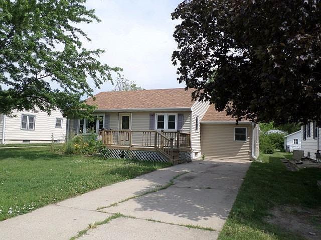 1818 Ella St Beatrice NE 68310 Zillow