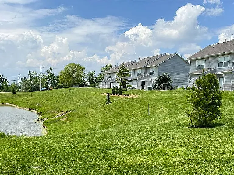Fairfield Lakes Townhomes — Photo 20