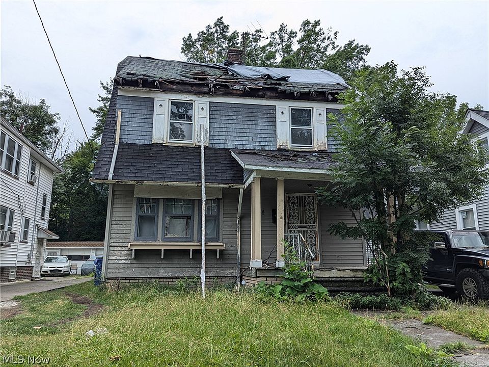 2nd image of 964 E 143rd St