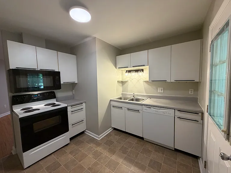 3400 Octavia St #B — Photo 5