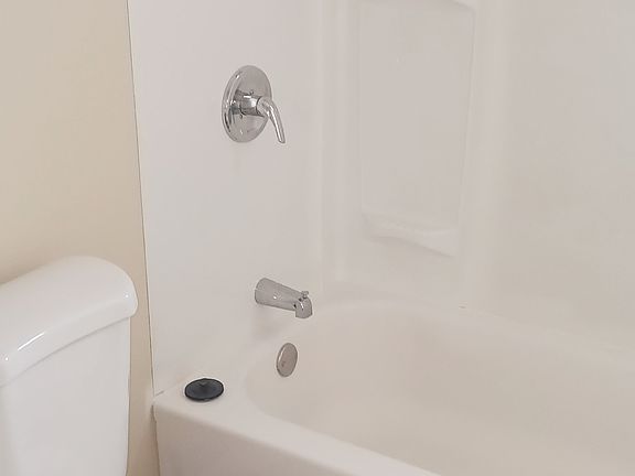 4th image of 160 Hudson Ave