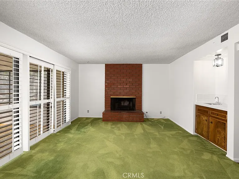 5 Carol Pine Ln — Photo 20