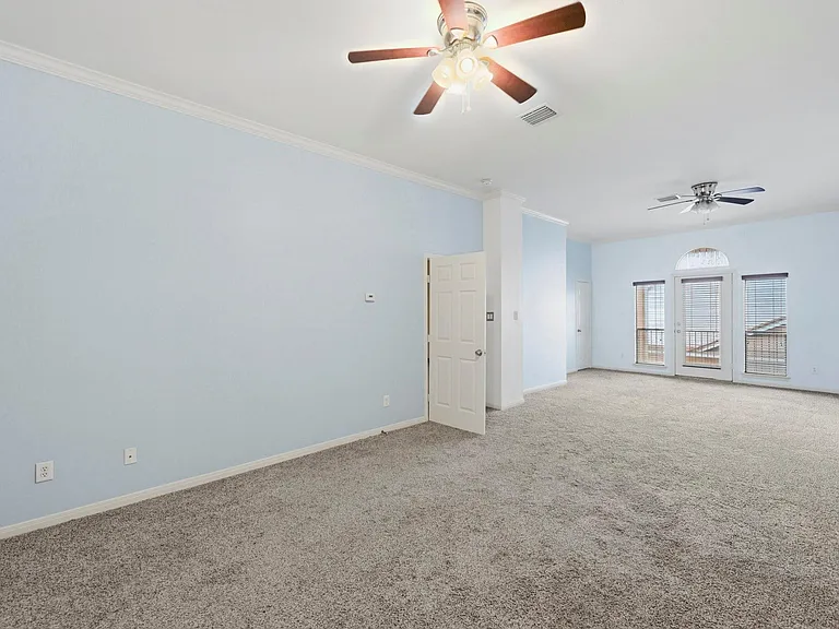 2913 Crawford St — Photo 27
