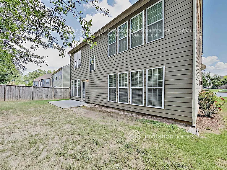 160 Edgewater Trl — Photo 22