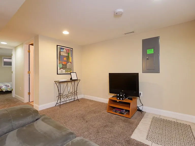 435 Manor Pl NW — Photo 11