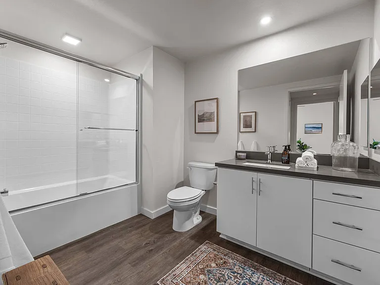 Westbury Apartments — Photo 14
