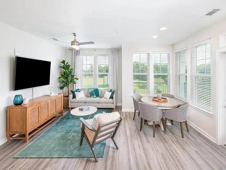 Overture Daniel Island 55+ Active Adult Apartment Homes — Photo 49