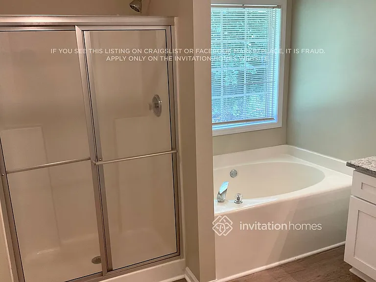 898 Kendall Park Dr — Photo 12