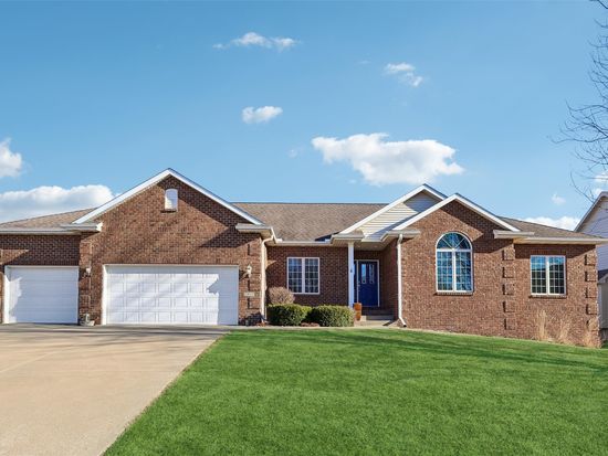 2911 160th St, Urbandale, IA 50323