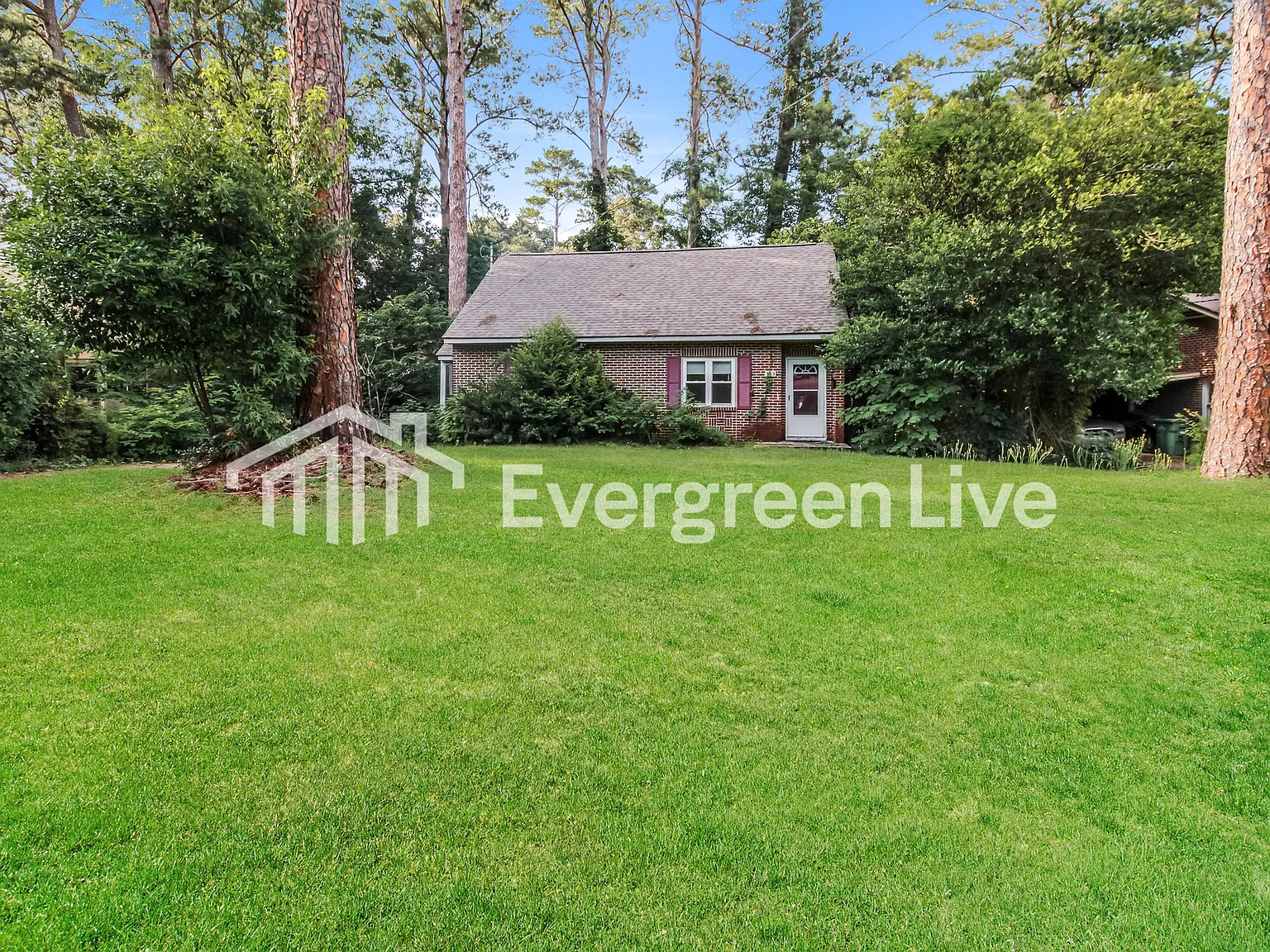 3 bed, 2.0 bath, 1826 sqft, $1,345 — Photo 1